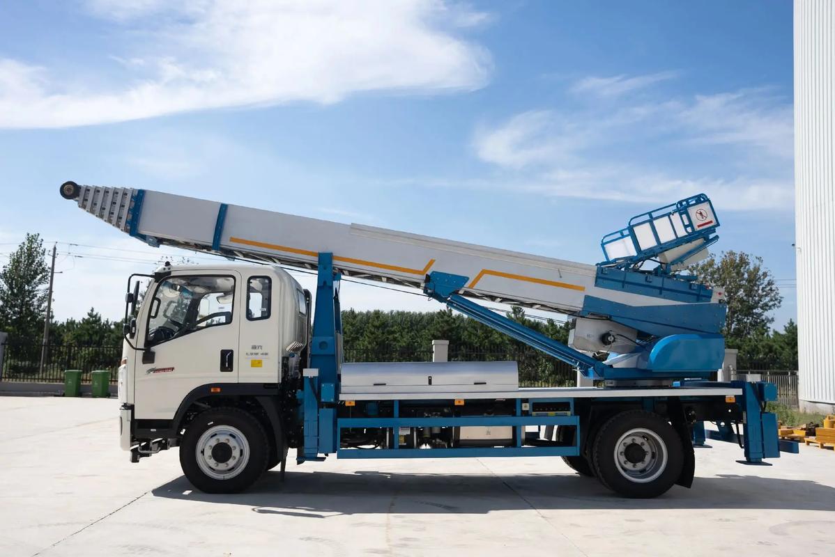 长阳云梯上料车租赁费用