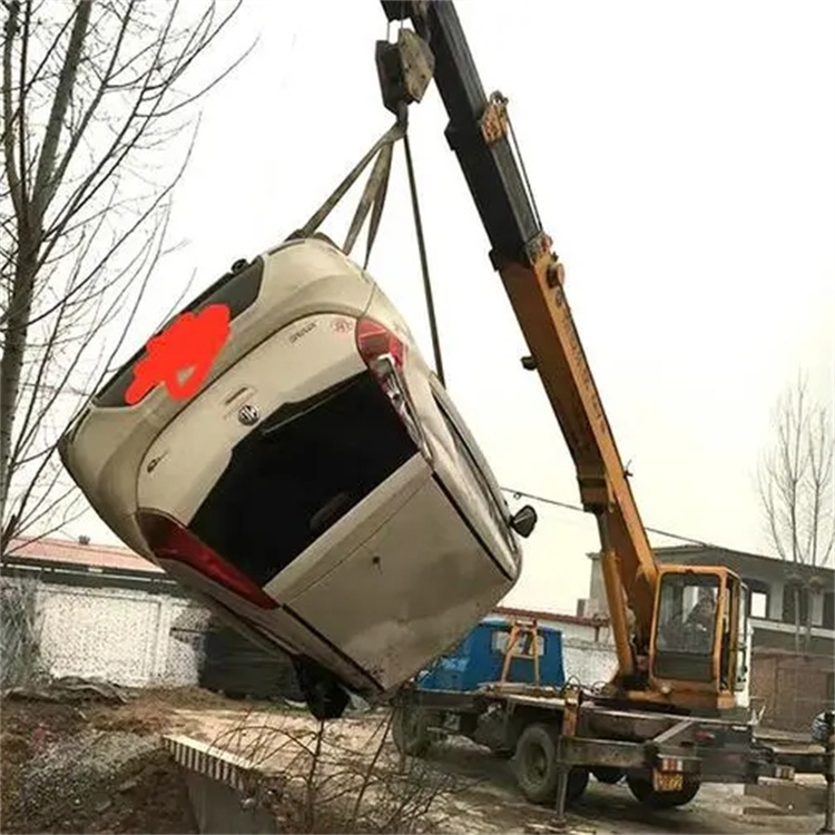 长阳随时待命，吊车24小时道路救援服务全解析